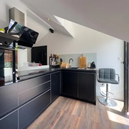 Apartment 4