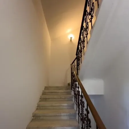 4 Apartment